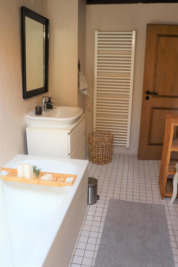 Ferienwohnung, Charmantes Bauernhaus, Ferienhaus 자를루이 외부 사진